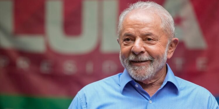 Lula da Silva, un fuerte dolor de cabeza desencadenó en una delicada intervención