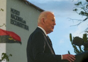 Biden visitará el centro ferroviario angoleño financiado por Estados Unidos
