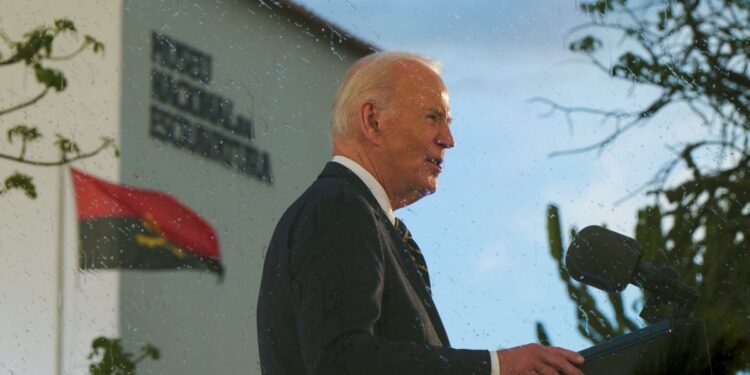 Biden visitará el centro ferroviario angoleño financiado por Estados Unidos