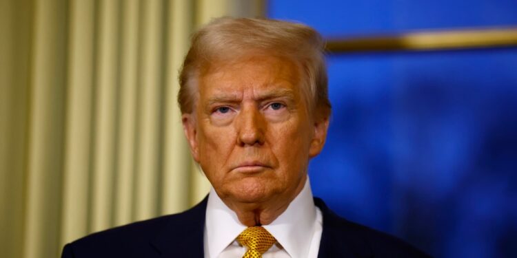 Empresas líderes tecnológicas de EEUU aportan donaciones millonarias al Fondo Inaugural del presidente electo Donald Trump