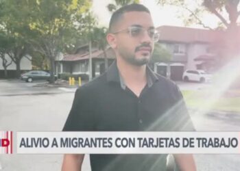 Renuevan automáticamente permisos de trabajo a migrantes en EEUU