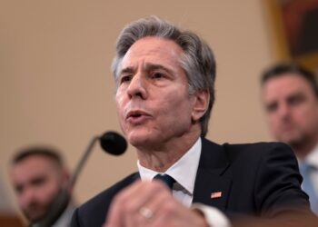 Estados Unidos redobla sus esfuerzos diplomáticos en el Oriente Medio tras la caída del régimen en Siria