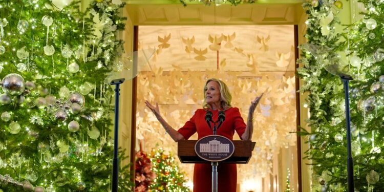 El último viaje al extranjero de Jill Biden como primera dama concluirá en la Catedral de Notre Dame