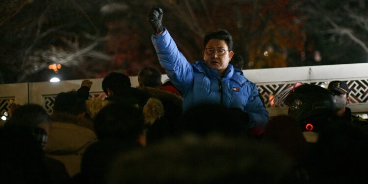 El presidente de Corea del Sur Yoon Suk-yeol declara la ley marcial