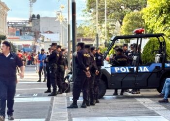 Vendedores informales no son bienvenidos en la revitalización del Centro Histórico de San Salvador
