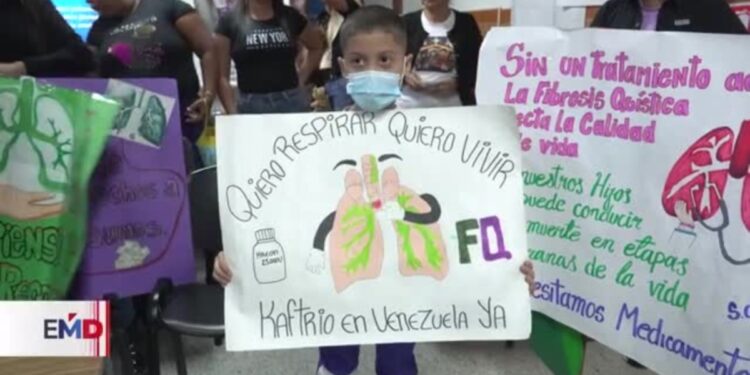 Familiares de pacientes con fibrosis quística alertan "sentencia de muerte” por falta de tratamiento