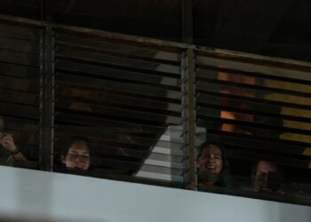 Persiste el asedio a opositores venezolanos refugiados en la embajada de Argentina en Caracas