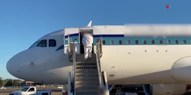 La diáspora venezolana en EEUU dividida por deportaciones