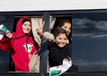 Sirios celebran el derrocamiento del presidente Assad