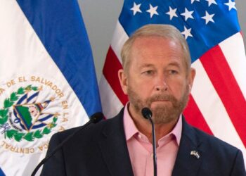 Trump nomina a Ron Johnson como embajador de EEUU en México