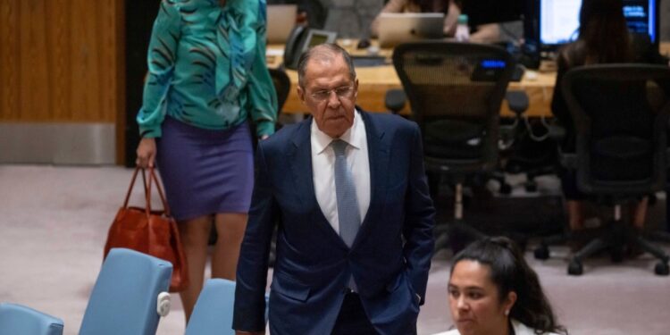 Canciller ruso choca con Blinken sobre Ucrania en reunión de seguridad en Malta