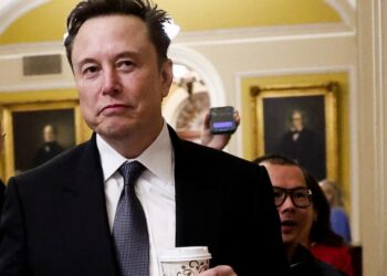 Elon Musk se convirtió en el primer hombre en alcanzar este récord histórico de riqueza