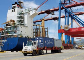 Al puerto de La Guaira han llegado 8 mil contenedores con mercancía desde el mes pasado hasta lo que va de diciembre