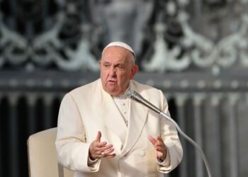 Papa Francisco: «La comunidad internacional no puede renunciar a su deber de buscar la paz»