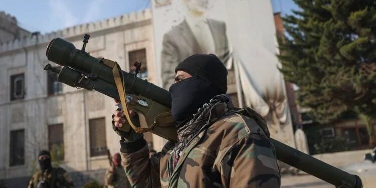 Los rebeldes de Siria derrocan al régimen de Bashar El Asad tras 13 años de guerra y el dirigente huye de Damasco en avión