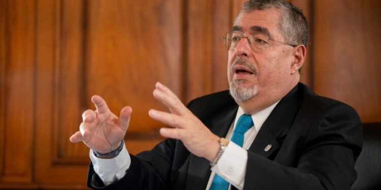 gobierno apunta a nuevas leyes para combatir la corrupción ante inacción de la Fiscalía