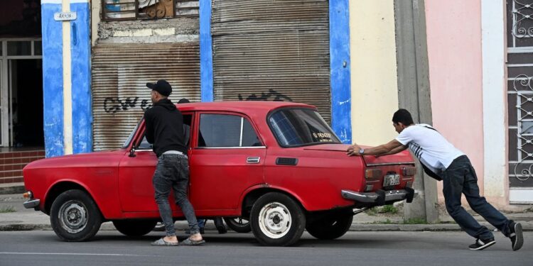 Cuatro décadas después de decir los derechos humanos no se comen, los cubanos reclaman libertad