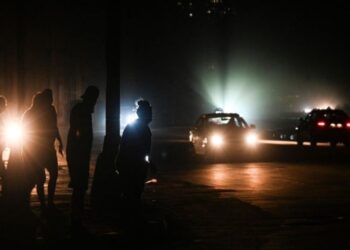 Casi la mitad de Cuba sin electricidad, una crisis en ascenso
