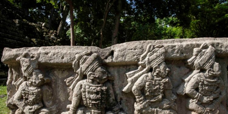 Japón expresa su interés en explorar el sitio arqueológico “Los Metates” en Honduras