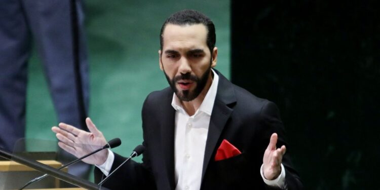 Bukele celebra ganancias de El Salvador por alza del valor del bitcoin