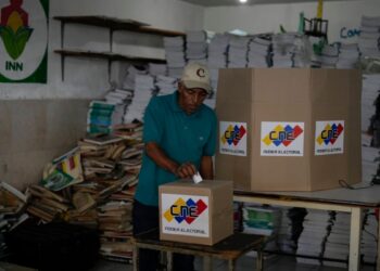 Colombia mantiene su posición de no reconocer los resultados de las elecciones en Venezuela