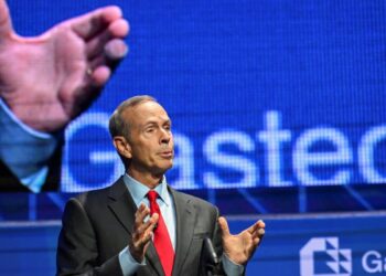 Director ejecutivo de Chevron dice que no ha habido conversaciones con Trump sobre Venezuela