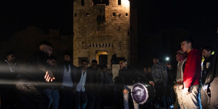 Celebraciones en Siria eclipsan preocupaciones de que se produzcan más conflictos