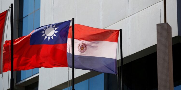 Paraguay expulsa a un enviado chino por «injerencia» en relación con Taiwán