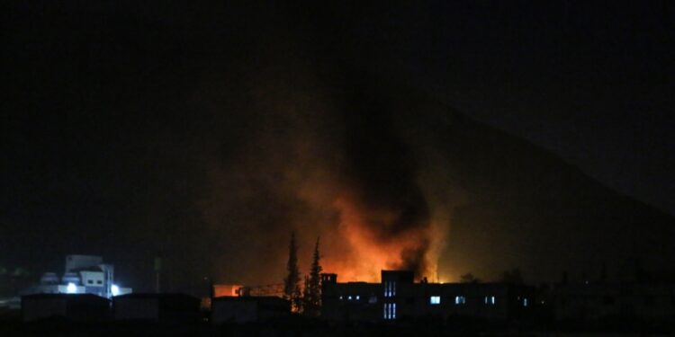 Reportan explosiones en Damasco vinculadas a armas químicas, Israel adopta «medidas limitadas y temporales»