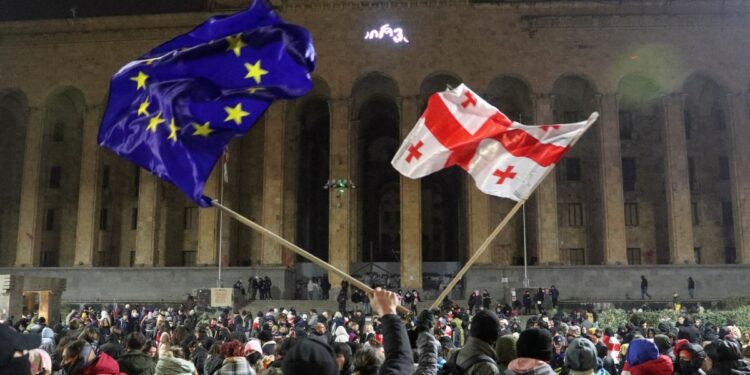 La democracia se pone a prueba en Europa del Este en medio de acusaciones de intromisión rusa