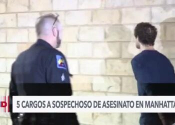 Presentan cargos a sospecho de asesinato en Manhattan