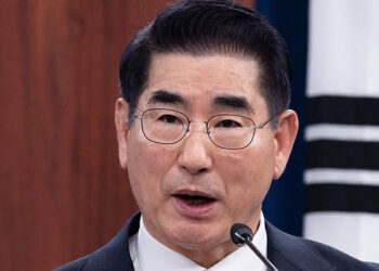 Exministro de Defensa surcoreano intentó suicidarse tras ser detenido por su responsabilidad en la asonada