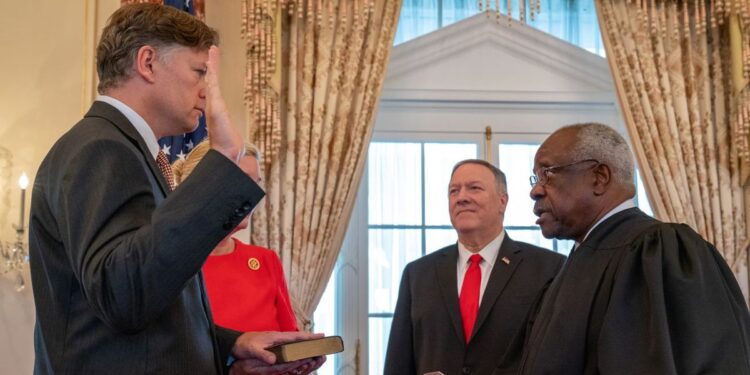 Un experto en historia de golpes en Venezuela al Departamento Estado