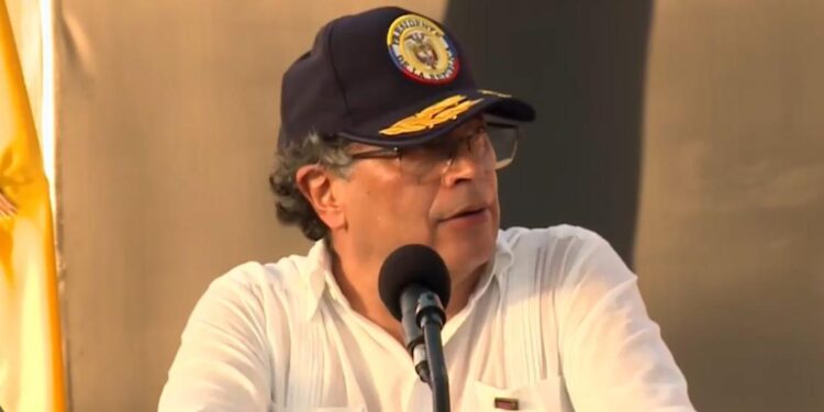 Gustavo Petro: «Me dicen que no vaya a Venezuela; yo veré si voy o no»