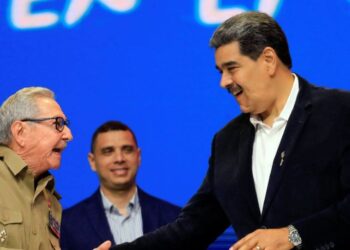 Cuba cancela cumbre del ALBA por grave crisis económica; se realizará en Venezuela