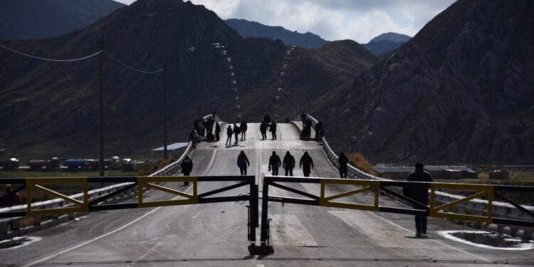Bolivia y Argentina enfrentan tensiones por el control de
seguridad en la frontera