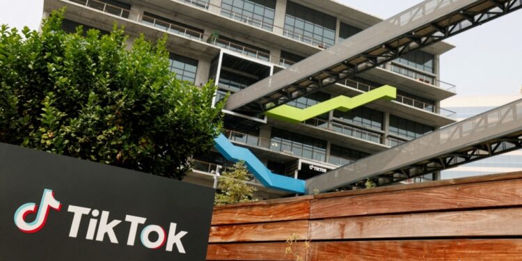 Nueva oferta de Perplexity AI por TikTok podría darle al gobierno de EEUU participación del 50%