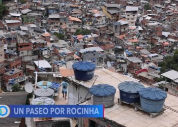 La favela más poblada de Río de Janeiro muestra a turistas su día a día