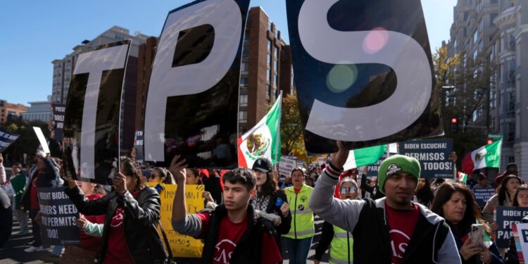 Reacciones de condena surgen en la oposición
venezolana a la cancelación del TPS