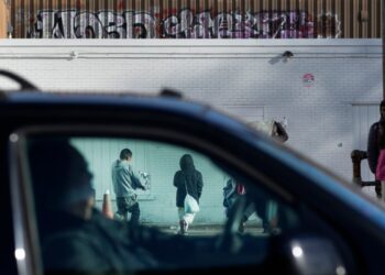 Los barrios de inmigrantes de Chicago, en alerta ante las medidas de control federales