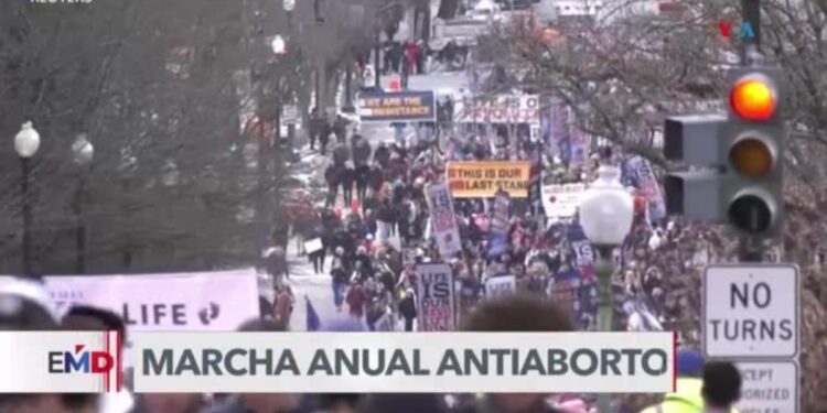 Miles de personas repudian acceso al aborto en Washington