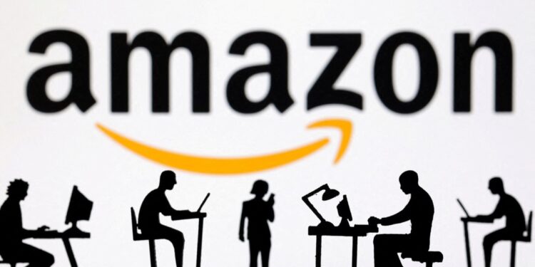 Una demanda acusa a Amazon de rastrear en secreto a los consumidores a través del móvil