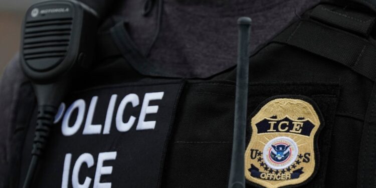 Agentes allanan lugar de trabajo en Nueva Jersey mientras Trump intensifica políticas contra la inmigración irregular