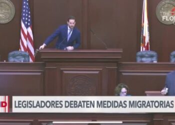 Legislatura de Florida rechaza sesión especial convocada por gobernador DeSantis