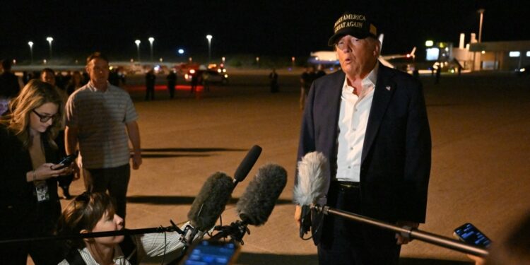 El presidente Trump ordenó la suspensión de préstamos y subvenciones federales