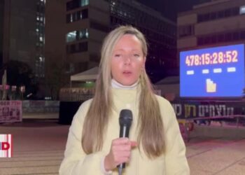 Miles de palestinos regresan a Gaza, Hamás continúa liberando rehenes