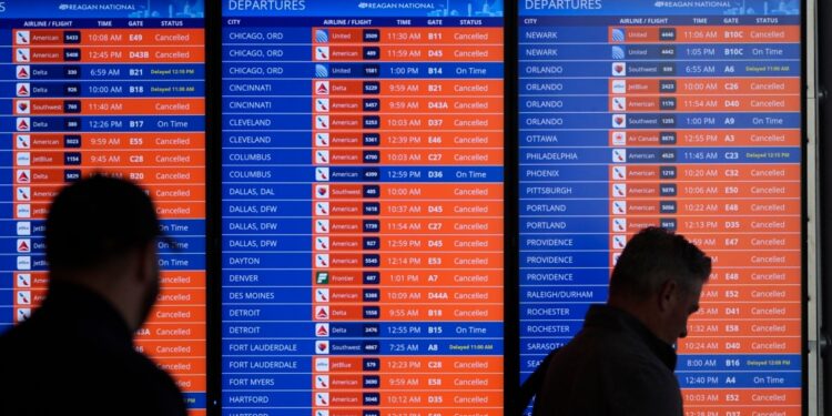 Aerolíneas esperan fuerte demanda en viajes en 2025