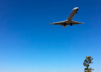 Preocupa a pilotos que el complejo espacio aéreo de Washington contribuya a una catástrofe