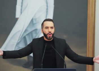 El Salvador ratifica reforma que permitirá cambiar fácilmente la Constitución