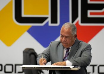 CNE convoca elecciones parlamentarias y de gobernadores. Y más.